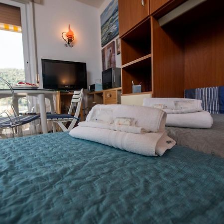 דירות 239 - Casa Del Sole Vista Mare Moneglia - 5Minuti A Piedi Dal Mare - Parcheggio Privato מראה חיצוני תמונה